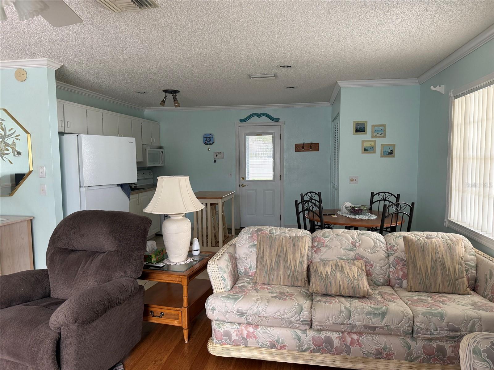 12131 Rockford St Property Photo 13