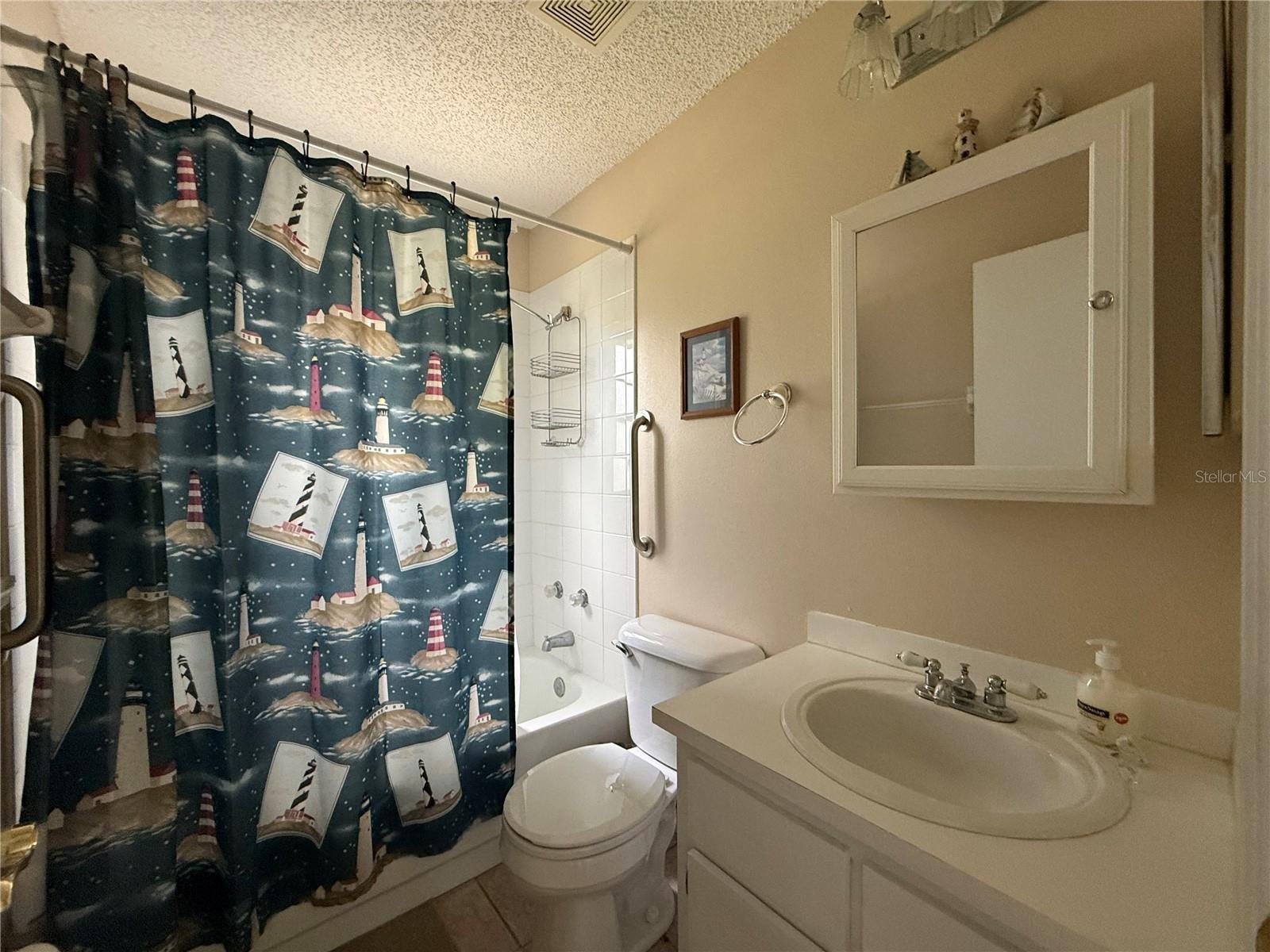 12131 Rockford St Property Photo 17