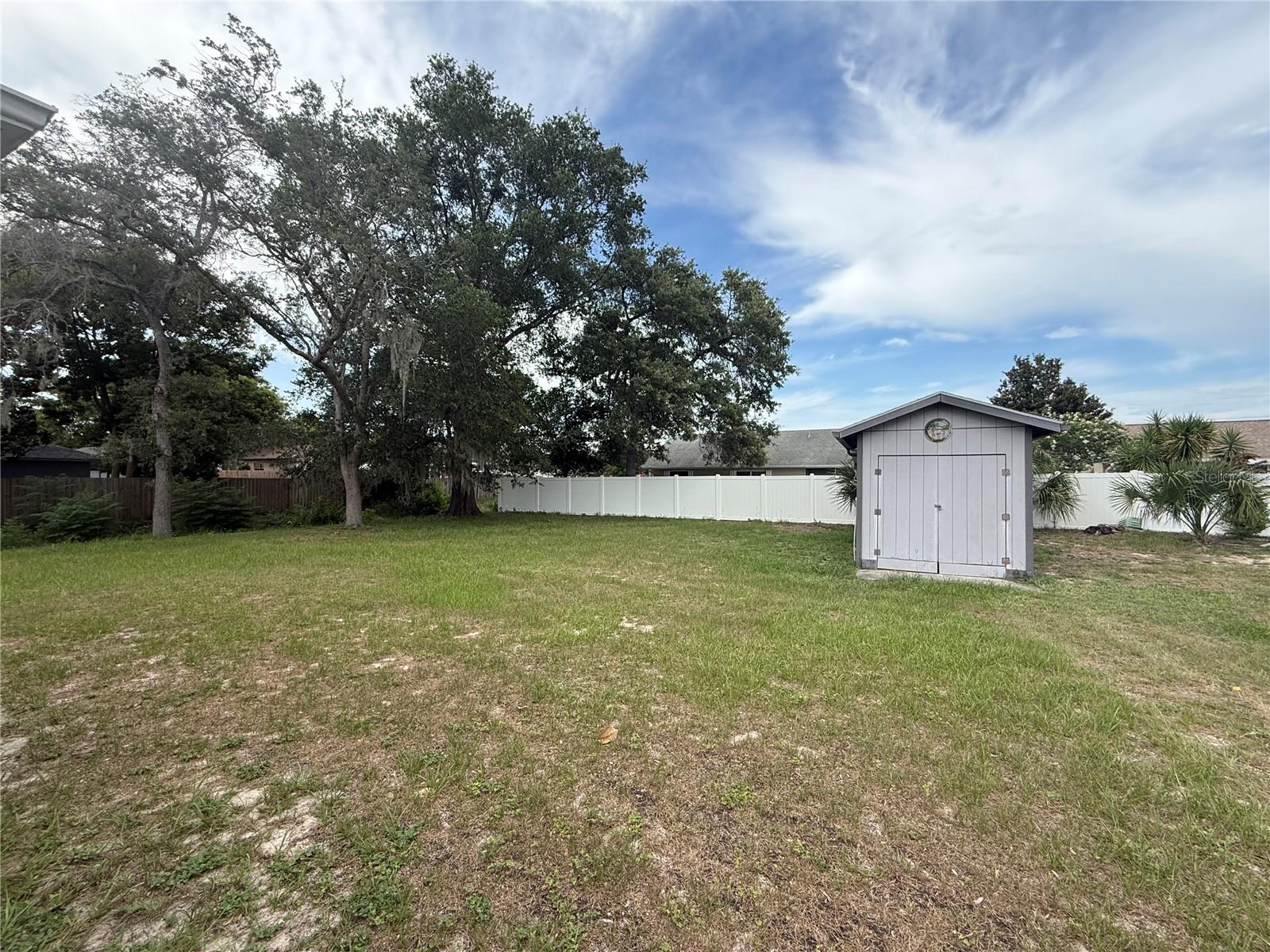12131 Rockford St Property Photo 28