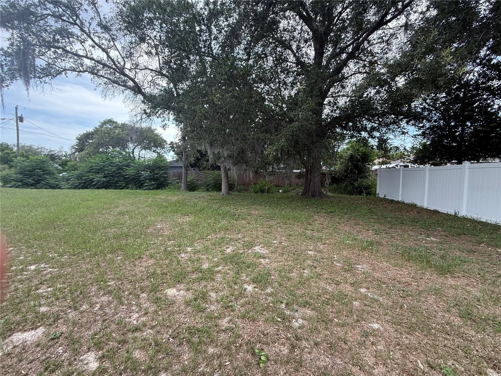 12131 Rockford St Property Photo 31