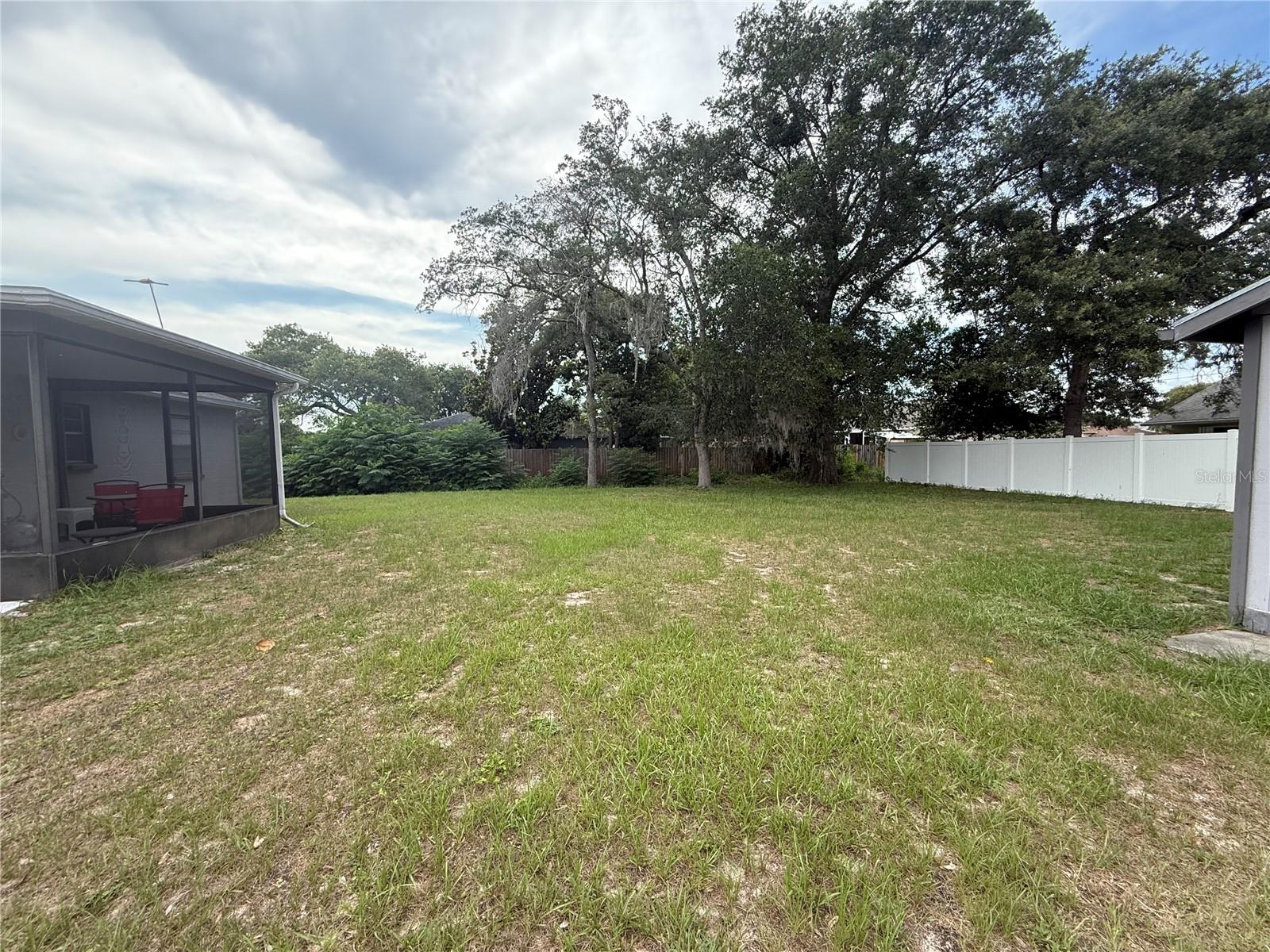 12131 Rockford St Property Photo 34