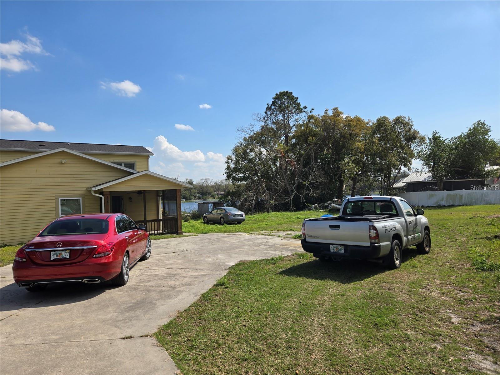 8725 Twin Lakes Blvd Property Photo 5