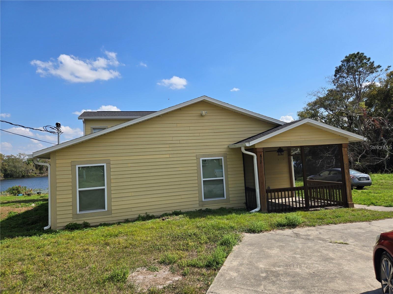 8725 Twin Lakes Blvd Property Photo 6