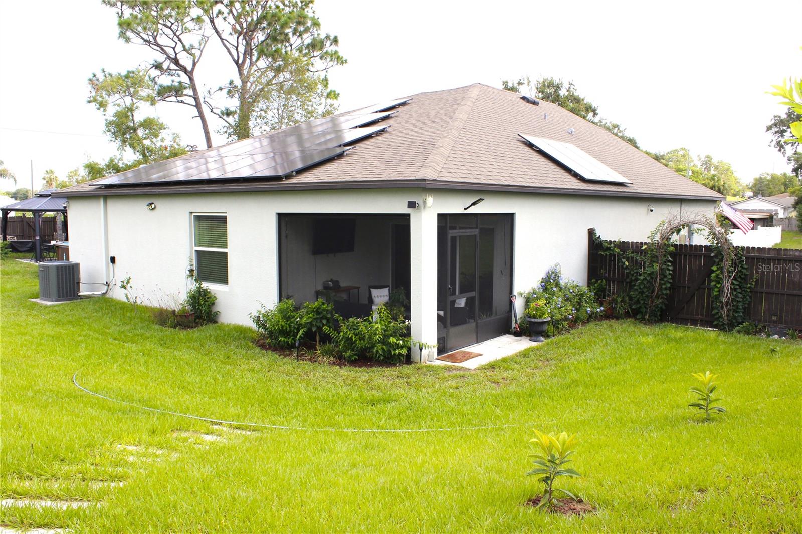 13126 Santee St Property Photo 8