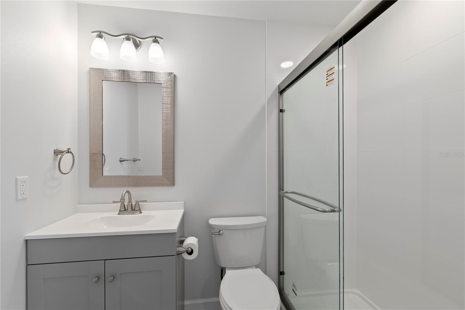 6225 Elmhurst Dr Property Photo 7