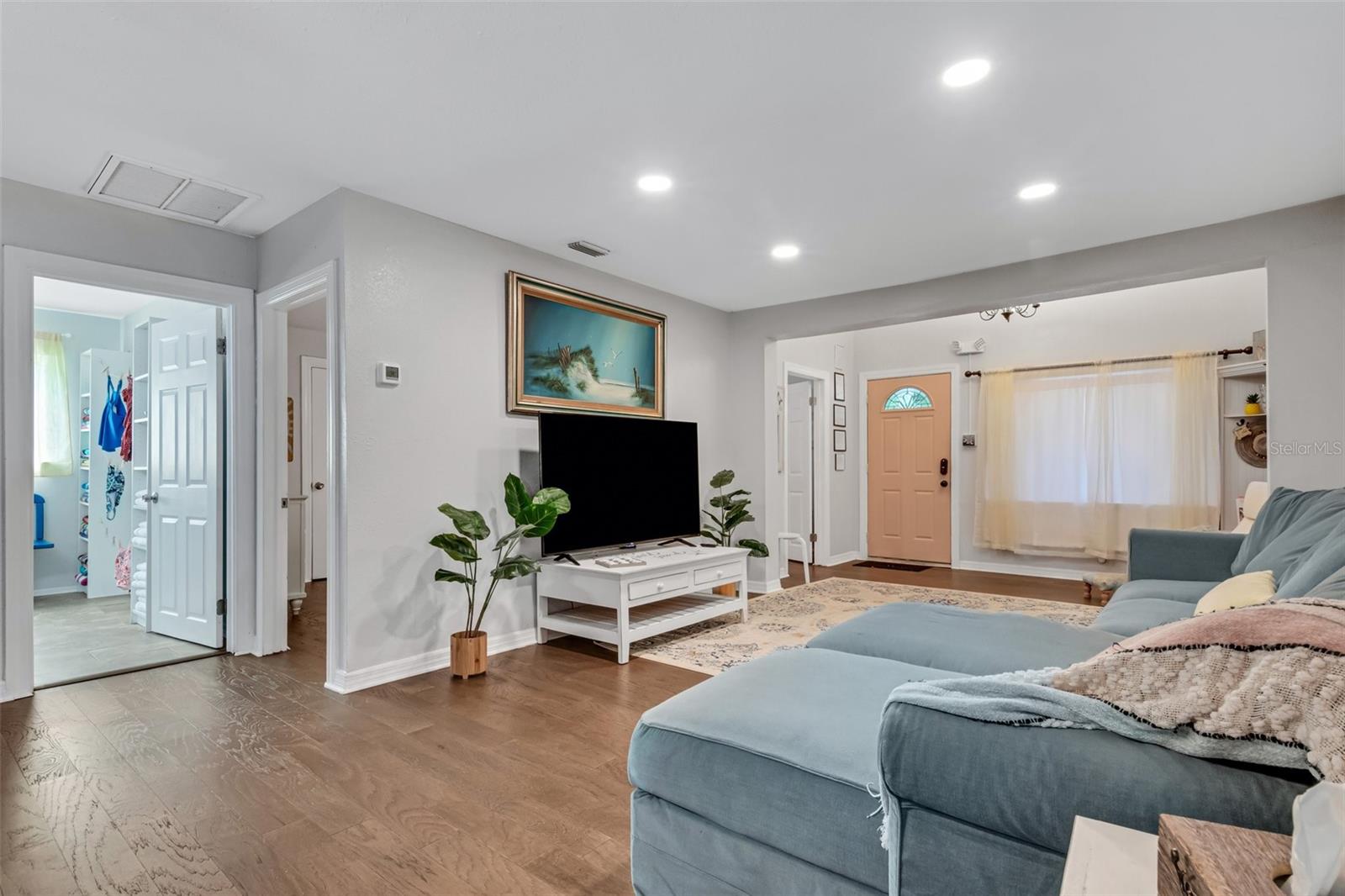 1600 Loretta Ave Nw Property Photo 18