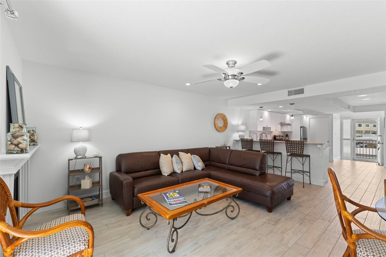 433 S Paula Dr #28 Property Photo 10