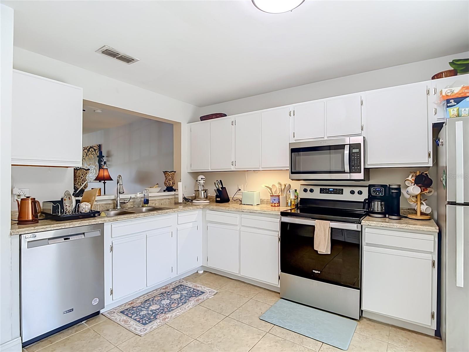 5100 Burchette Rd #3802 Property Photo 15