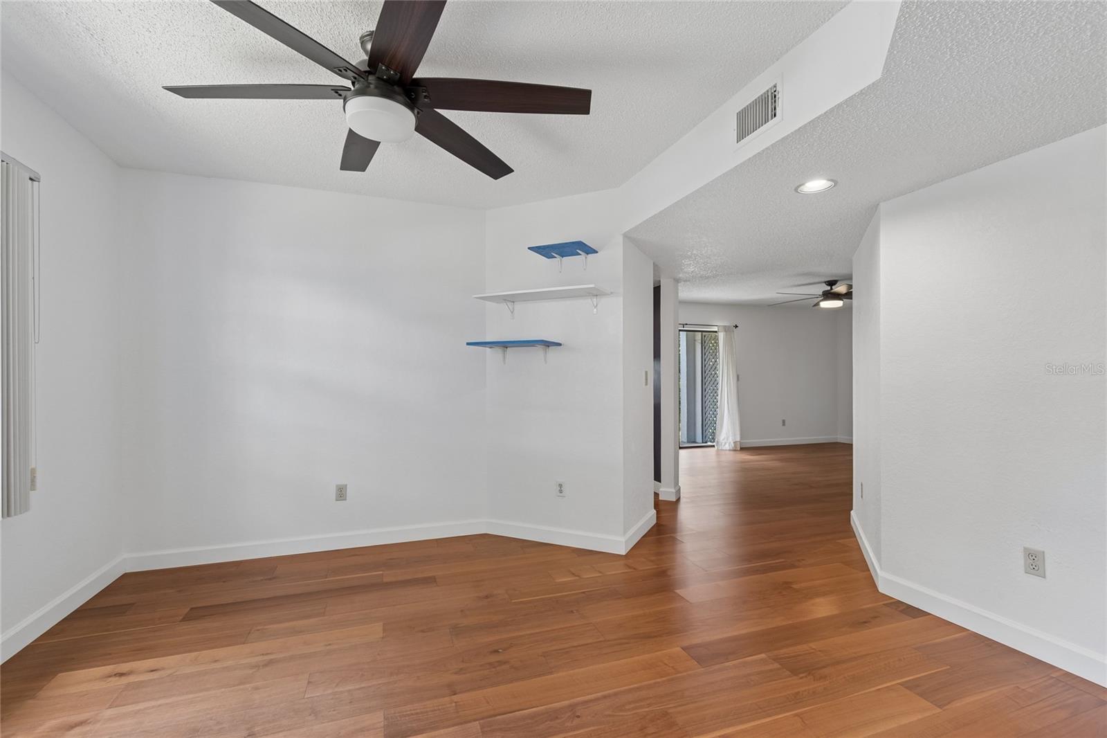 11800 Park Blvd #401 Property Photo 3