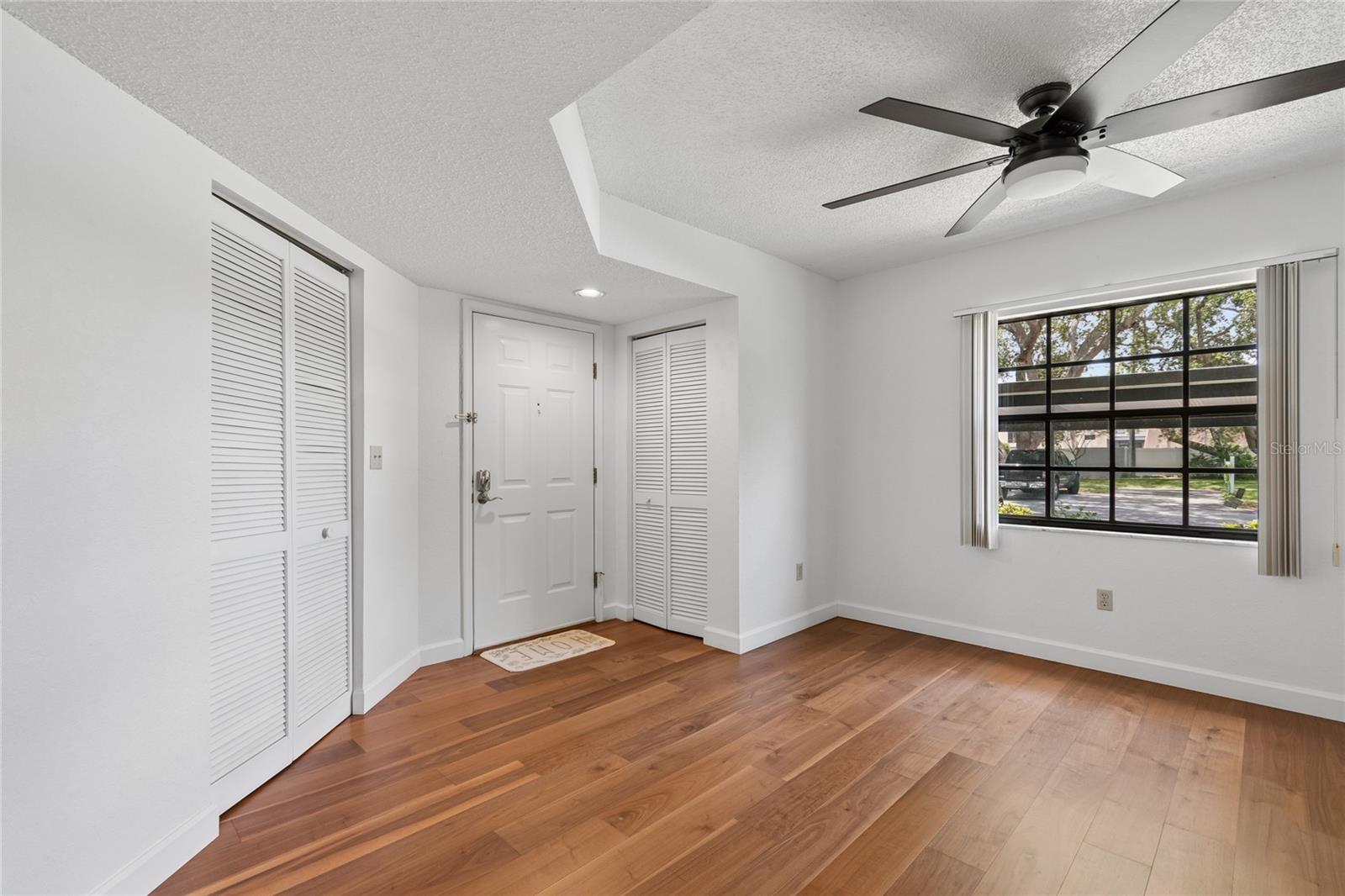 11800 Park Blvd #401 Property Photo 4