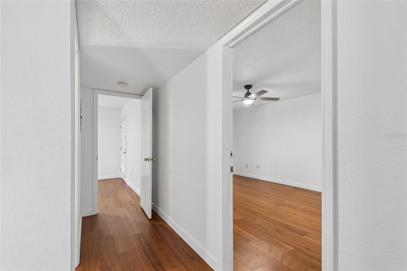 11800 Park Blvd #401 Property Photo 16