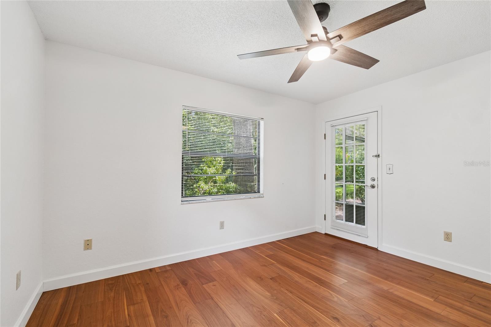 11800 Park Blvd #401 Property Photo 29