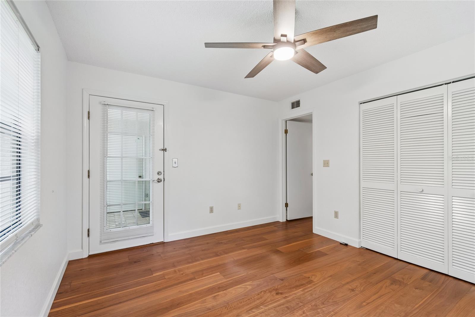 11800 Park Blvd #401 Property Photo 30
