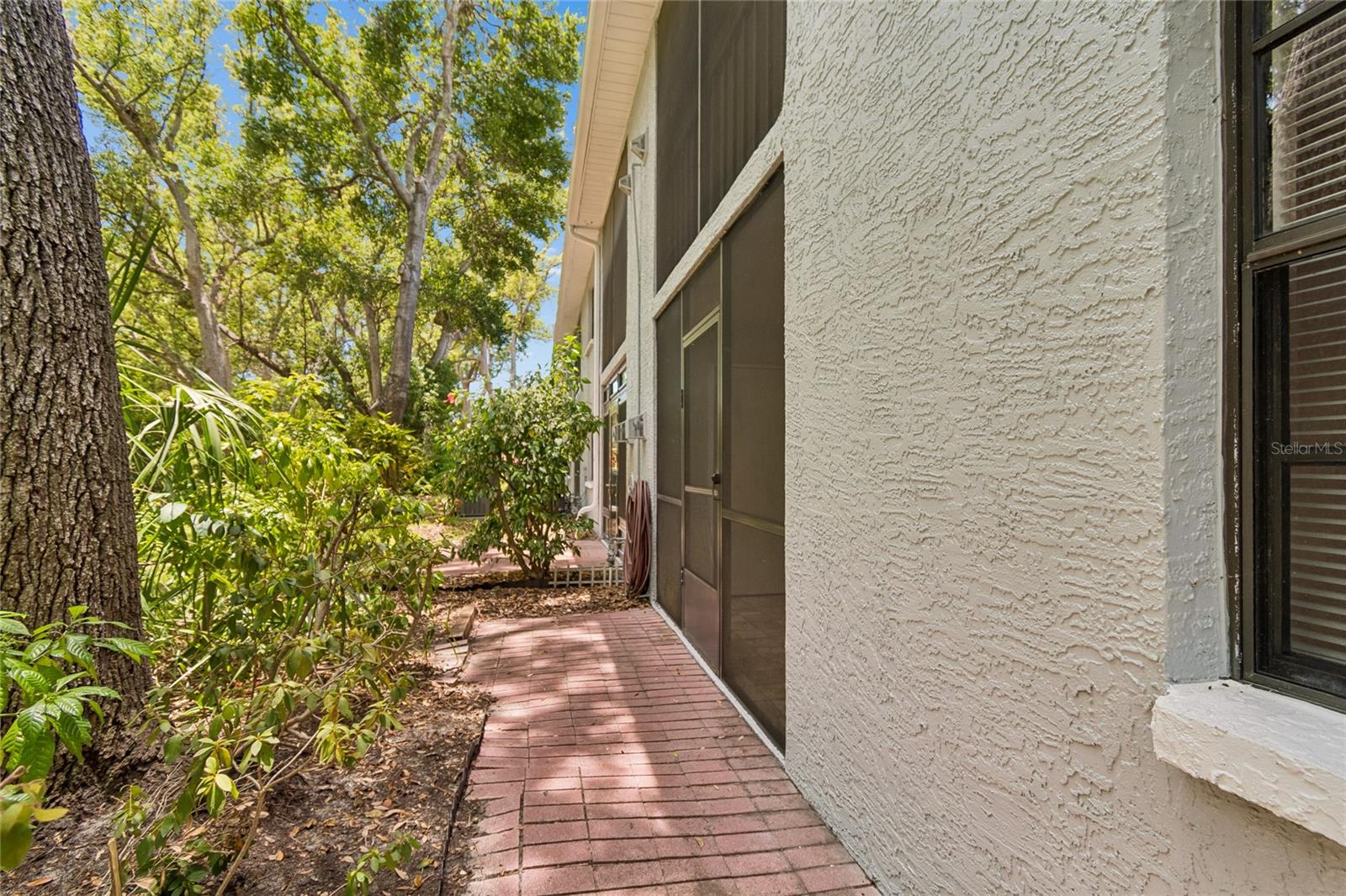 11800 Park Blvd #401 Property Photo 35