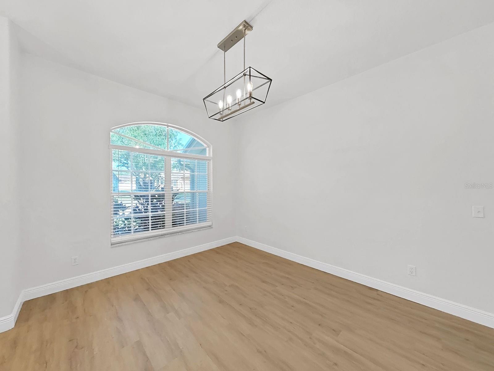 17110 Downs Dr Property Photo 9