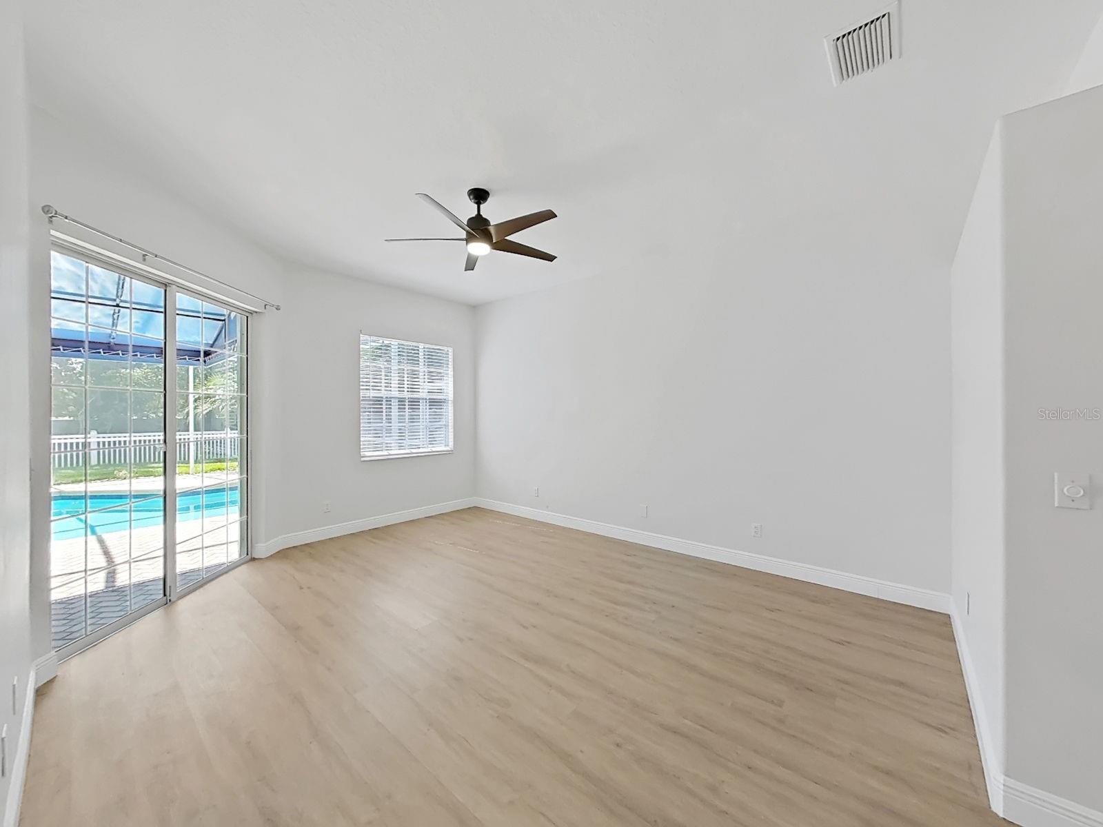 17110 Downs Dr Property Photo 25