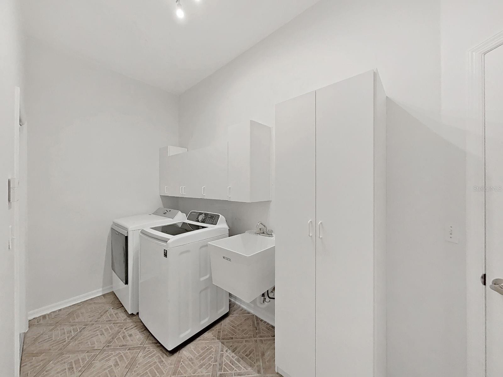 17110 Downs Dr Property Photo 43