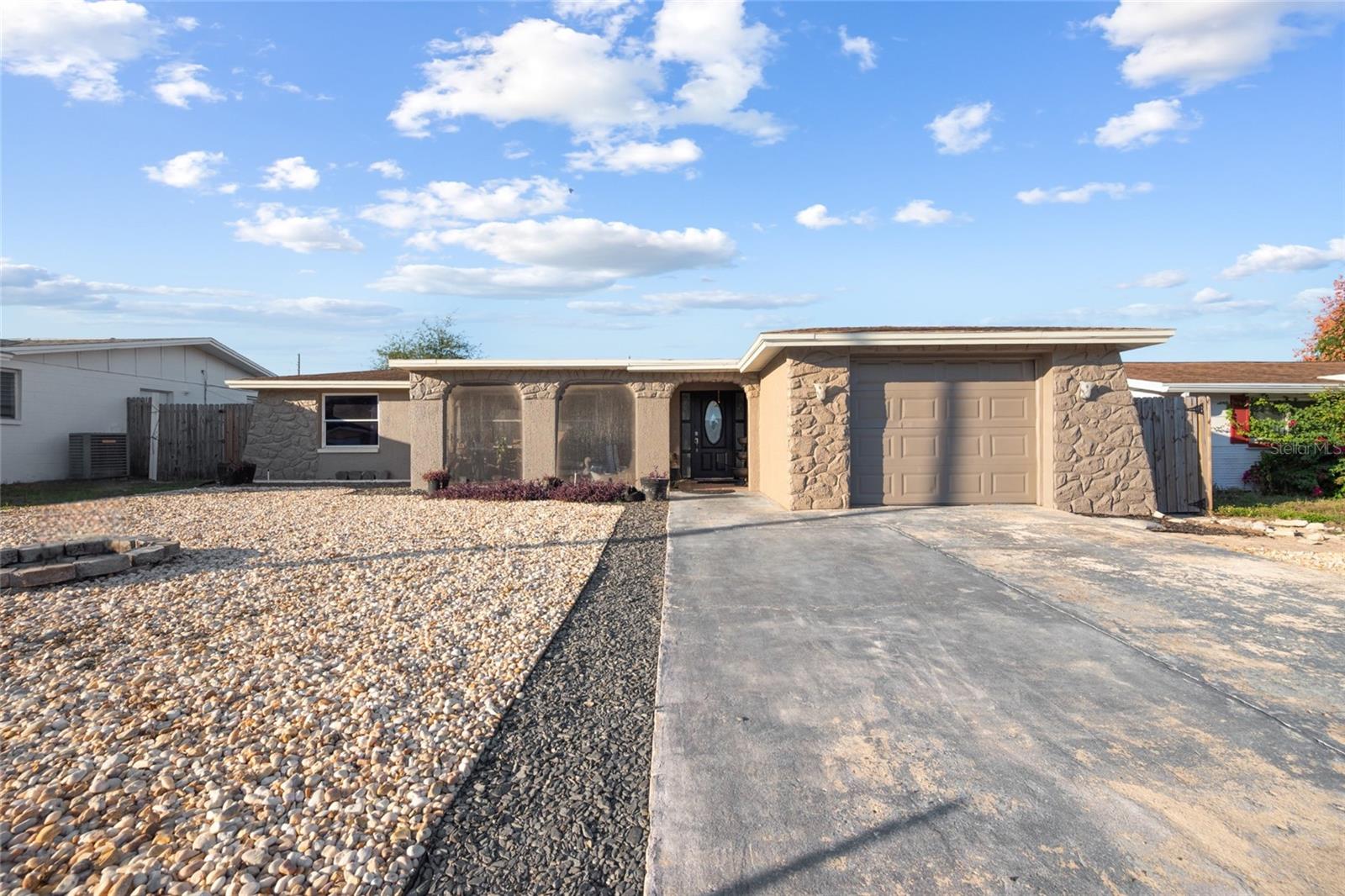 5633 Andrea Dr Property Photo 1