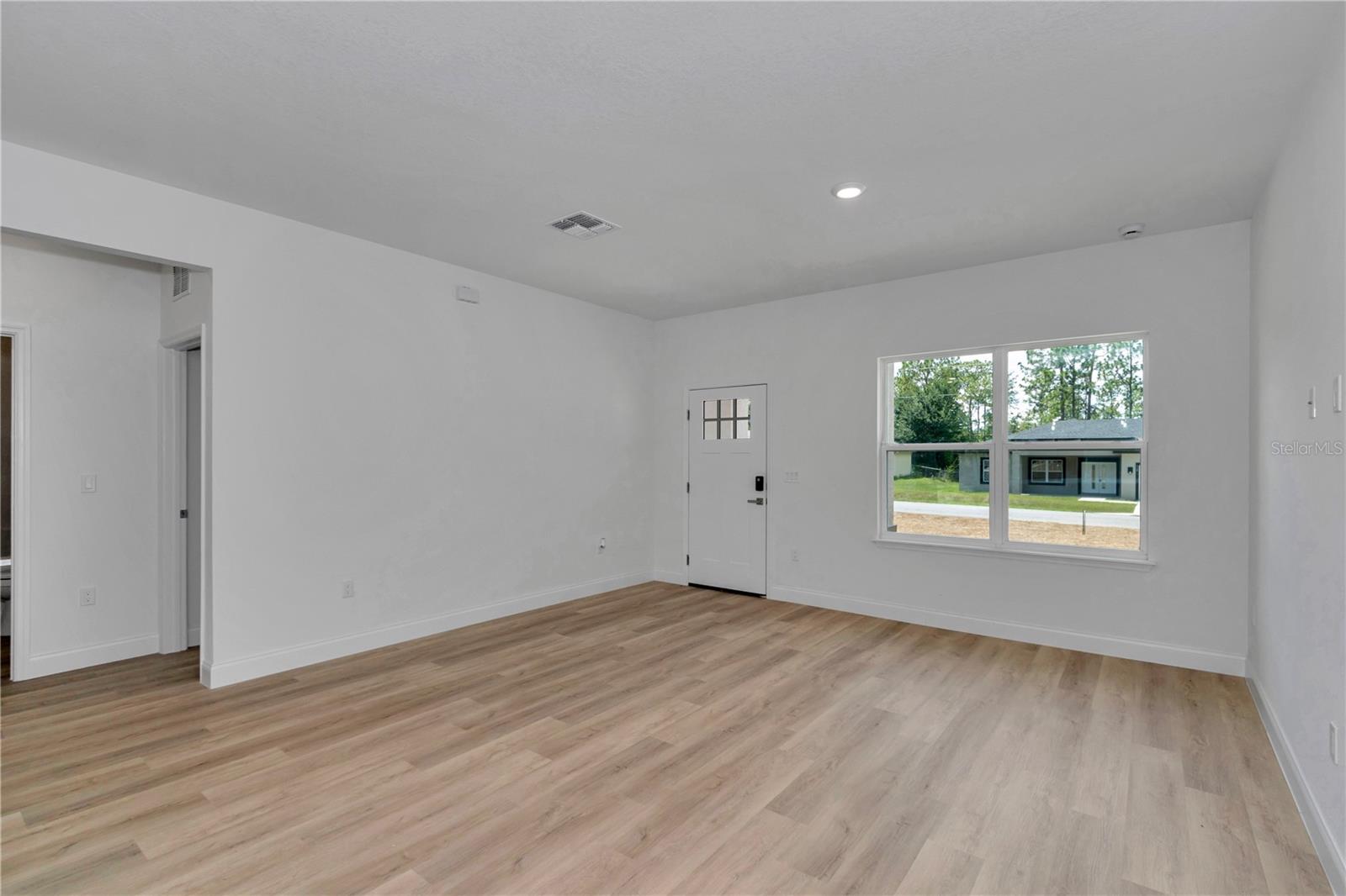 629 W Heronsbill Ln Property Photo 14