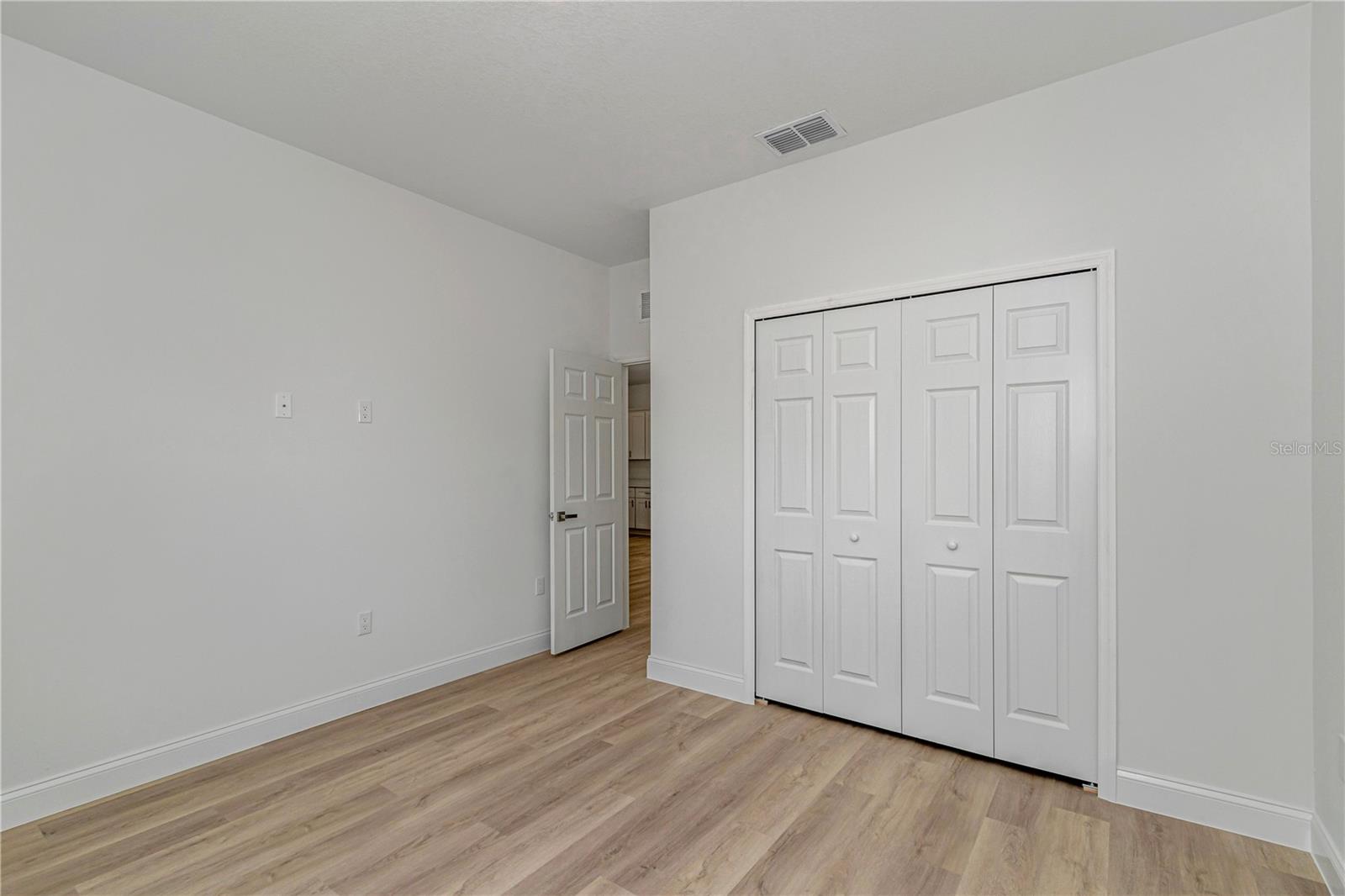 629 W Heronsbill Ln Property Photo 21