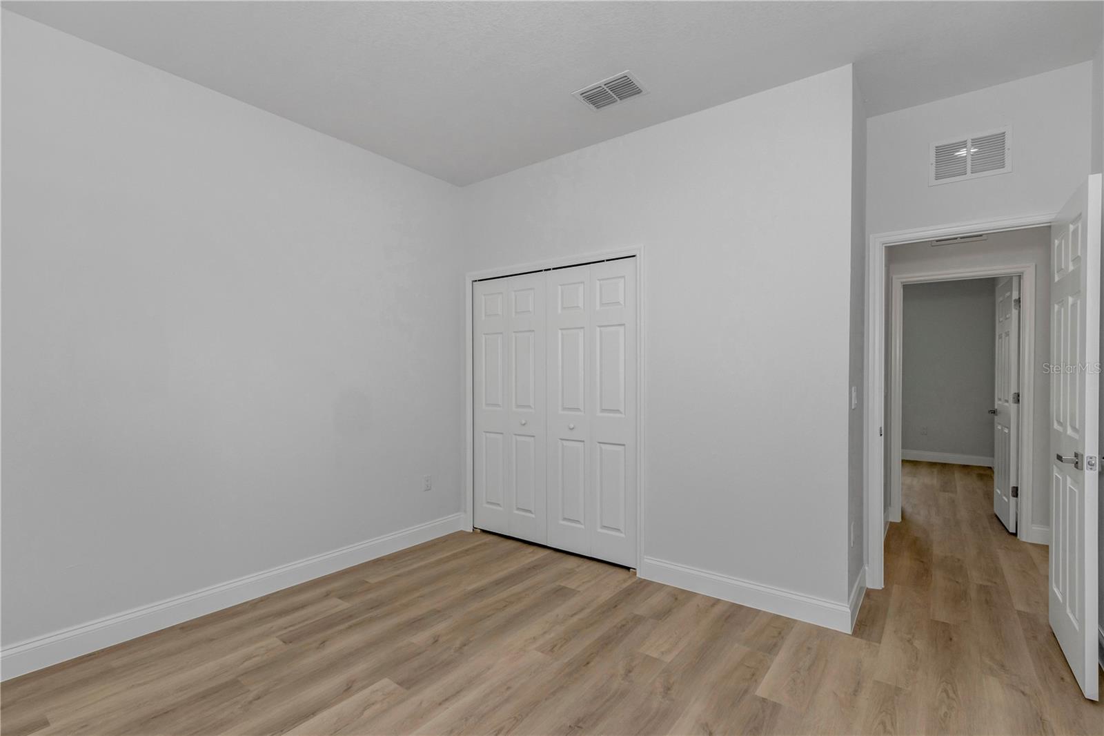 629 W Heronsbill Ln Property Photo 25