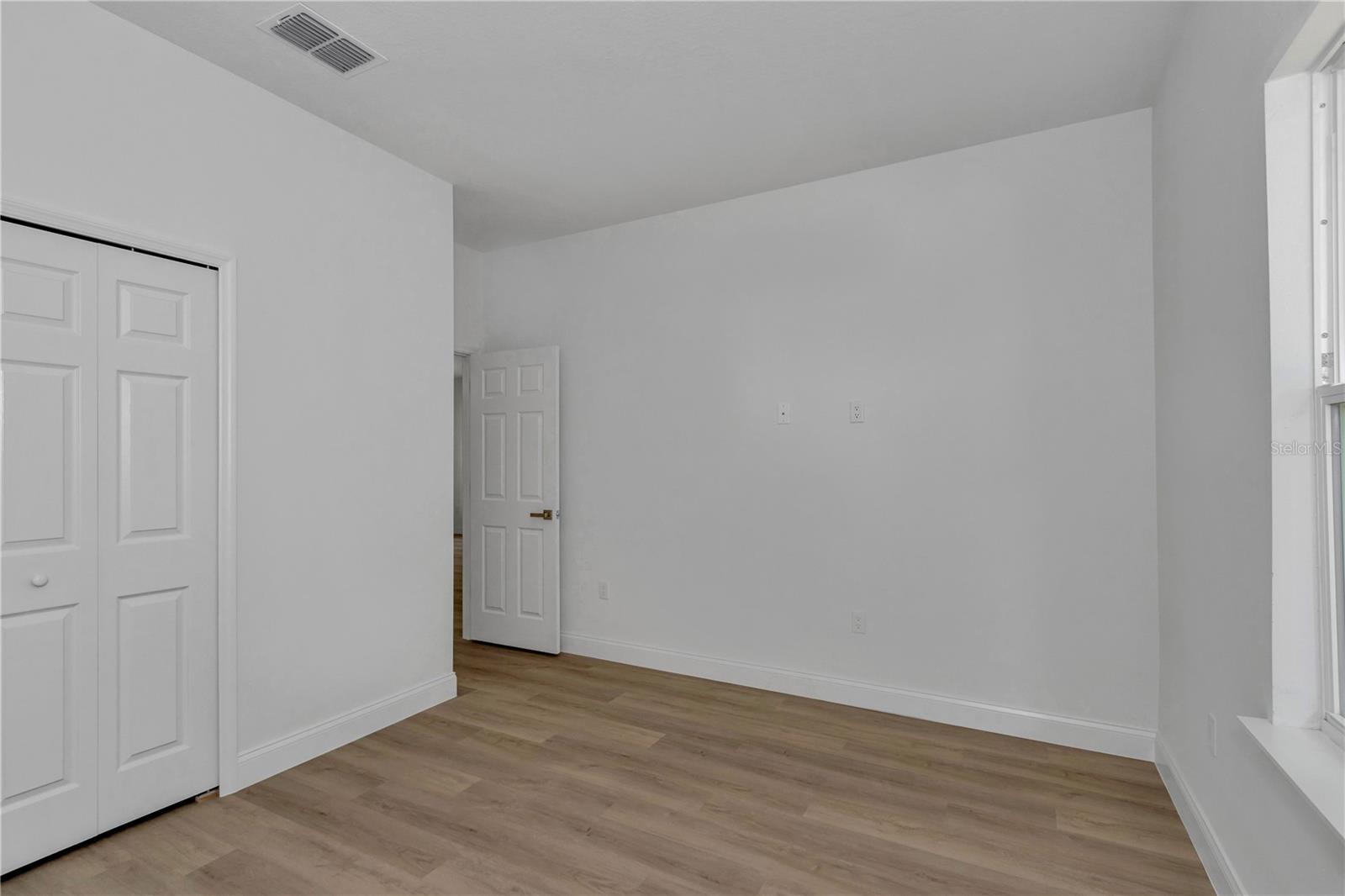 629 W Heronsbill Ln Property Photo 26