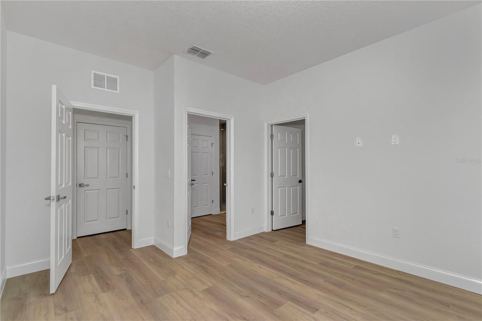 629 W Heronsbill Ln Property Photo 29