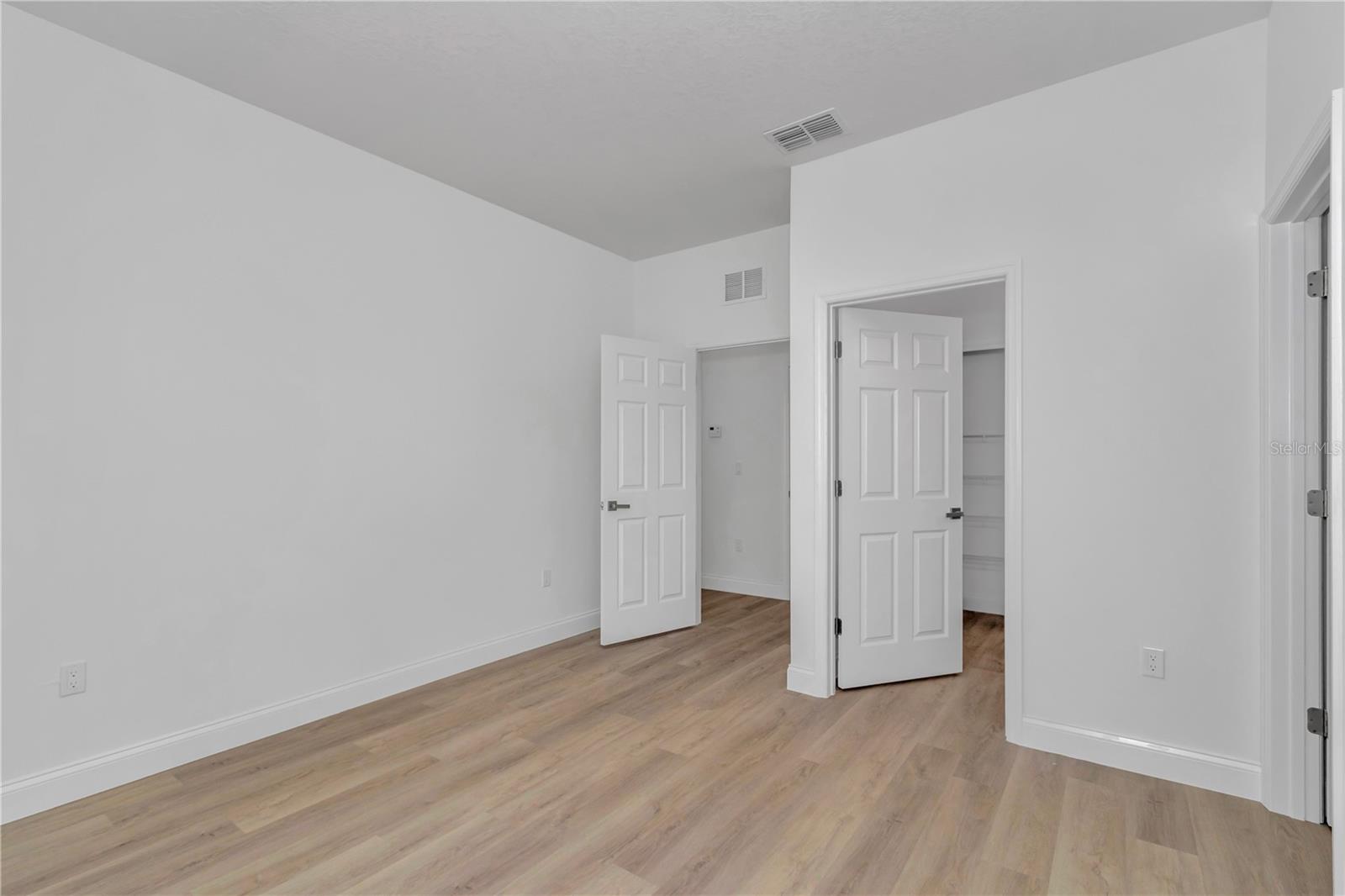 629 W Heronsbill Ln Property Photo 30