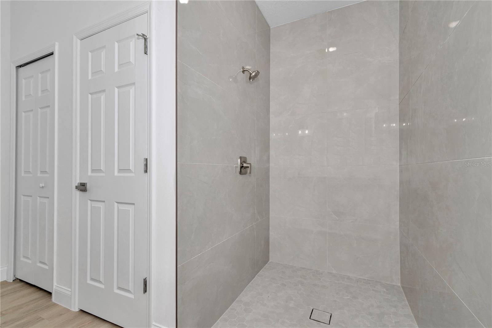 629 W Heronsbill Ln Property Photo 35