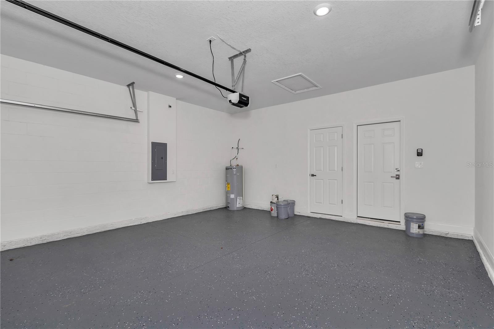 629 W Heronsbill Ln Property Photo 37