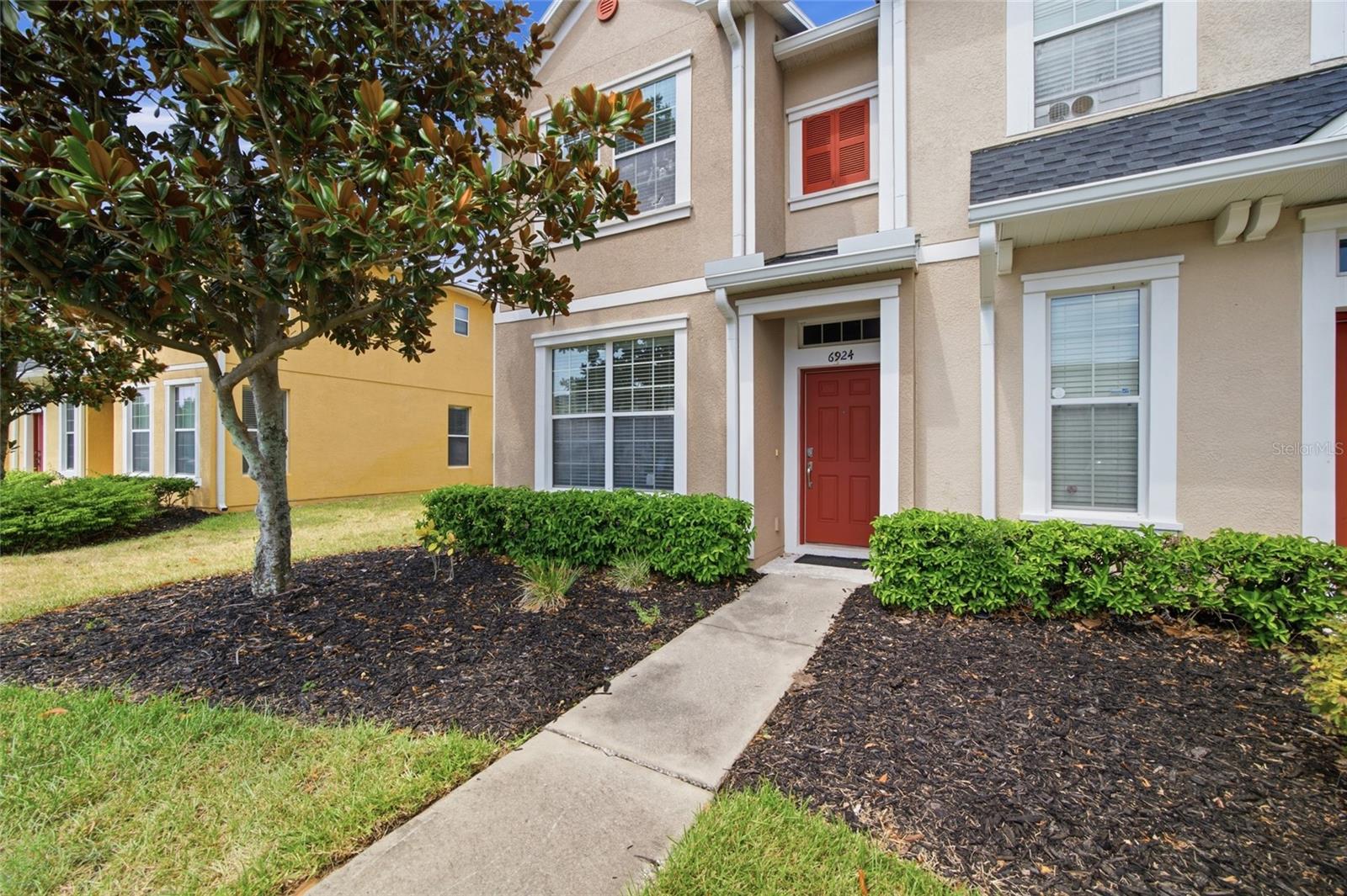 6924 Towering Spruce Dr Property Photo 3