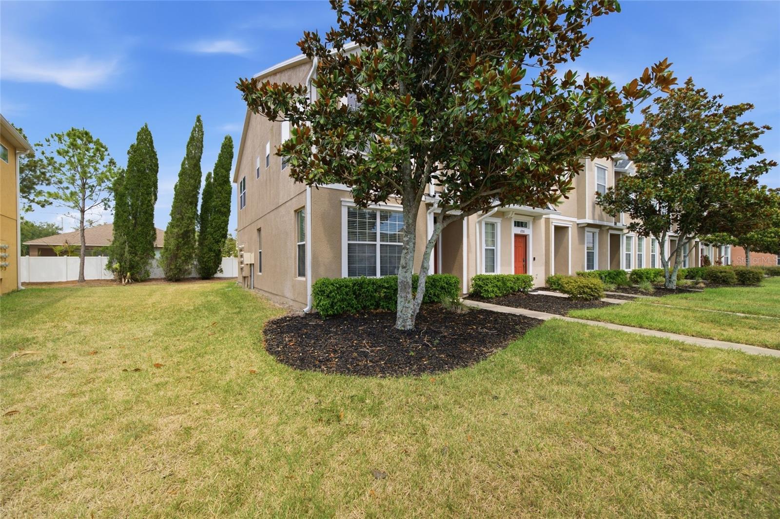 6924 Towering Spruce Dr Property Photo 4