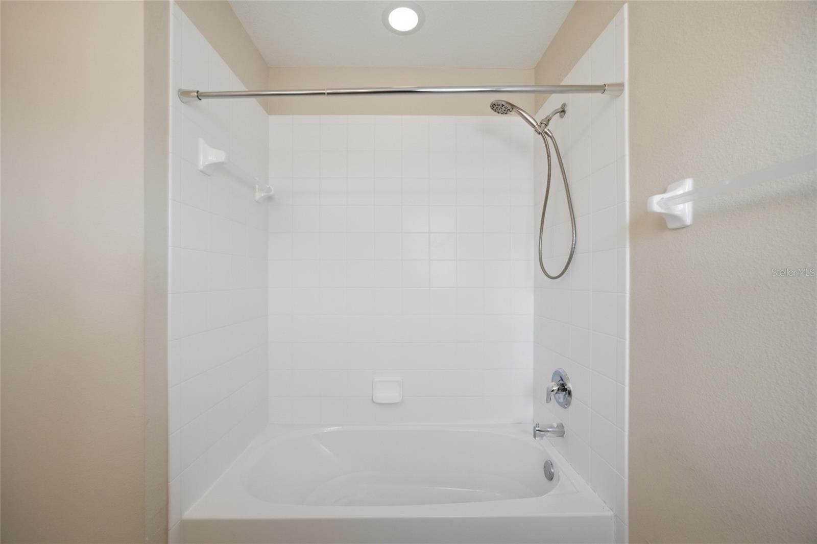 6924 Towering Spruce Dr Property Photo 17