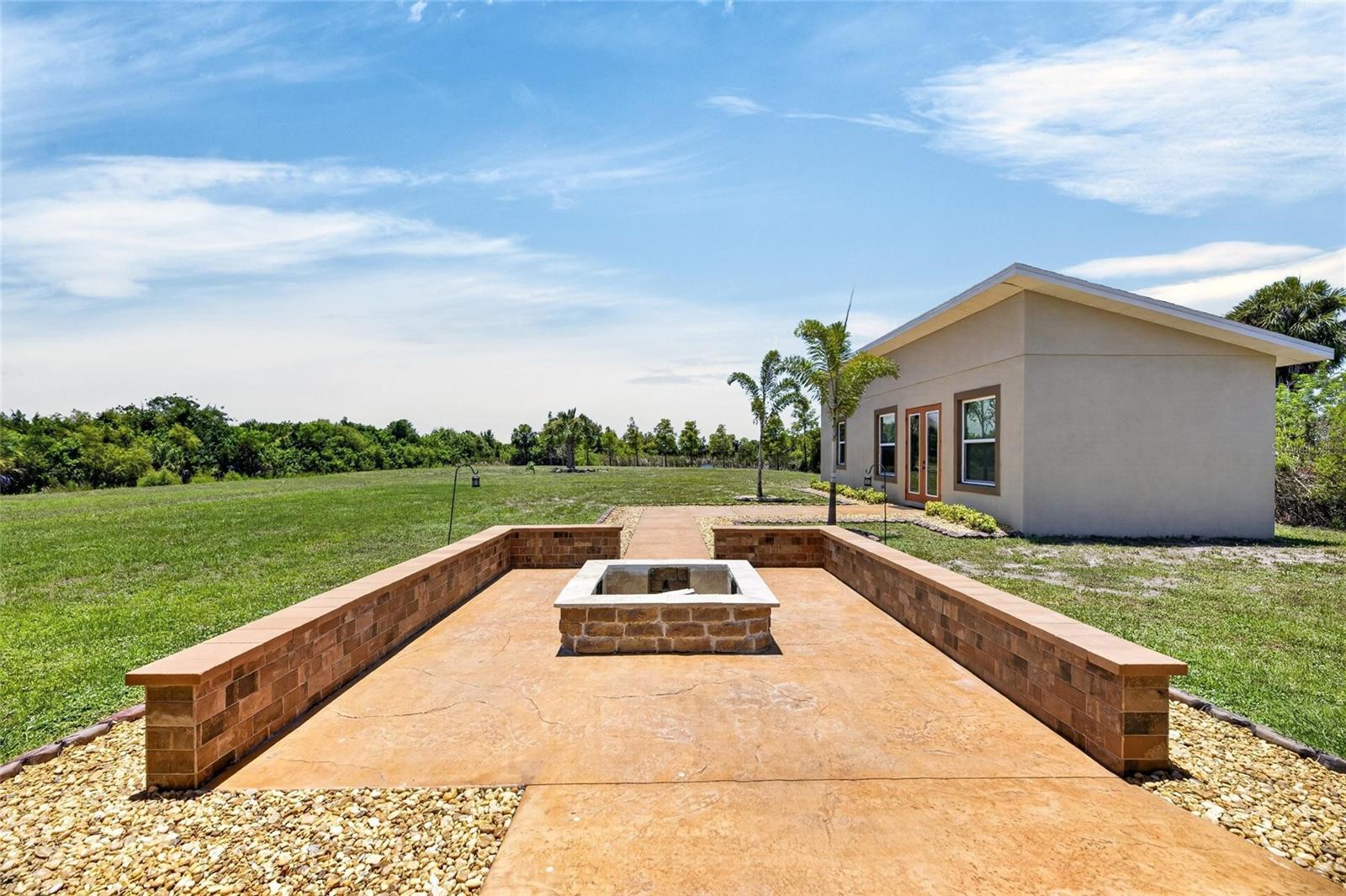 3016 Smilodon Trl Property Photo 49