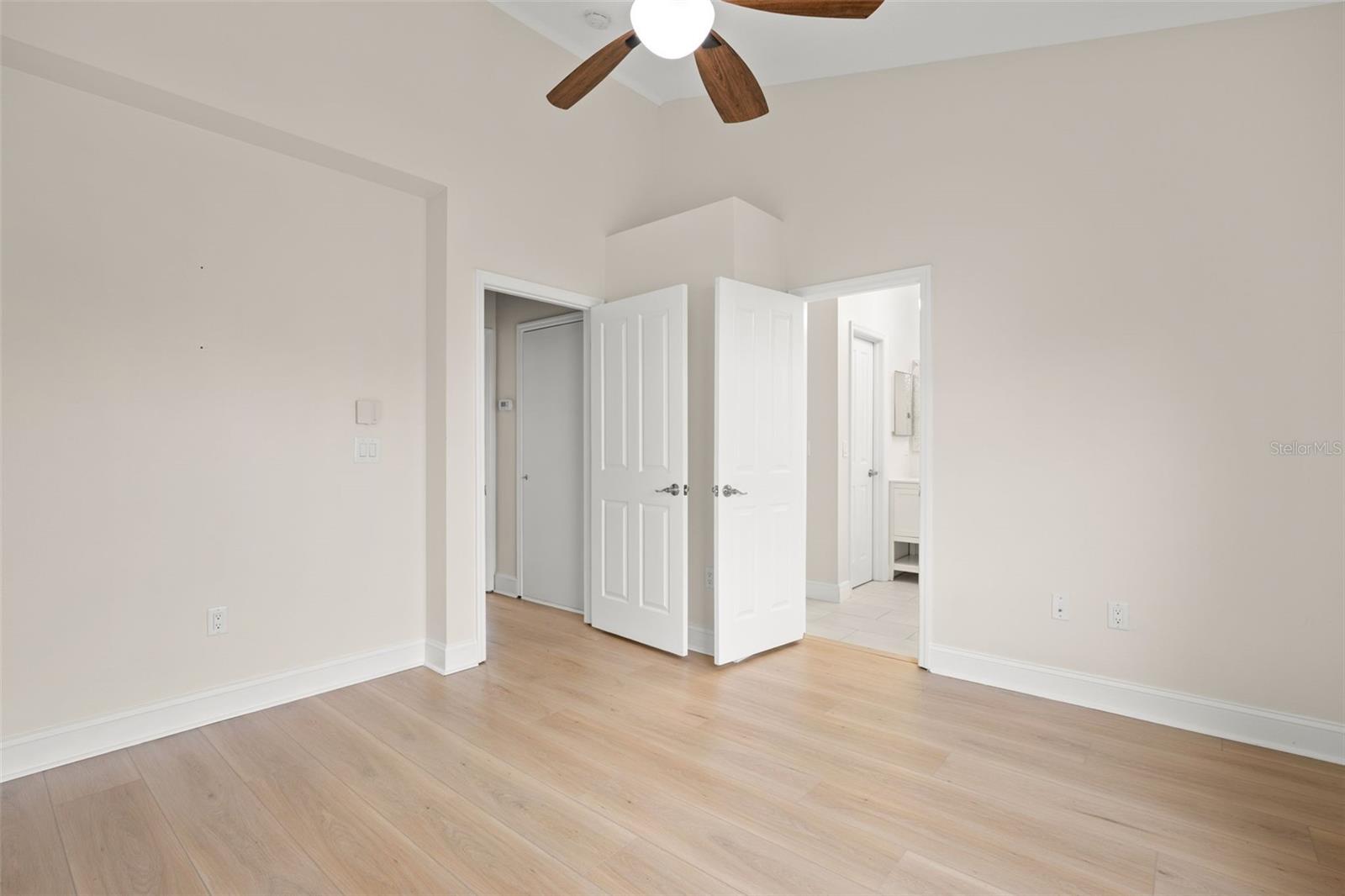 10034 Tate Ln Property Photo 21