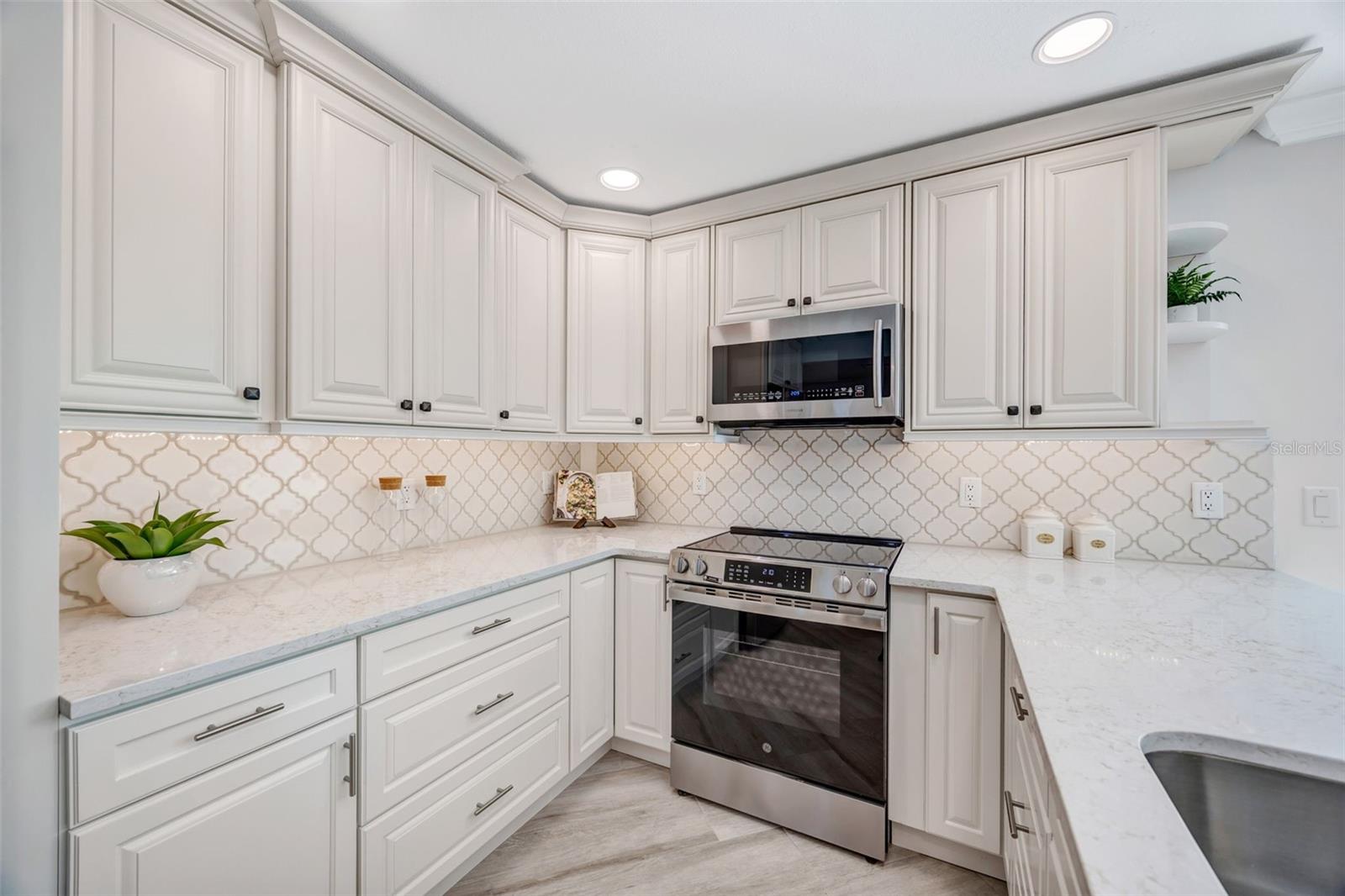 1 Windrush Blvd #37 Property Photo 39