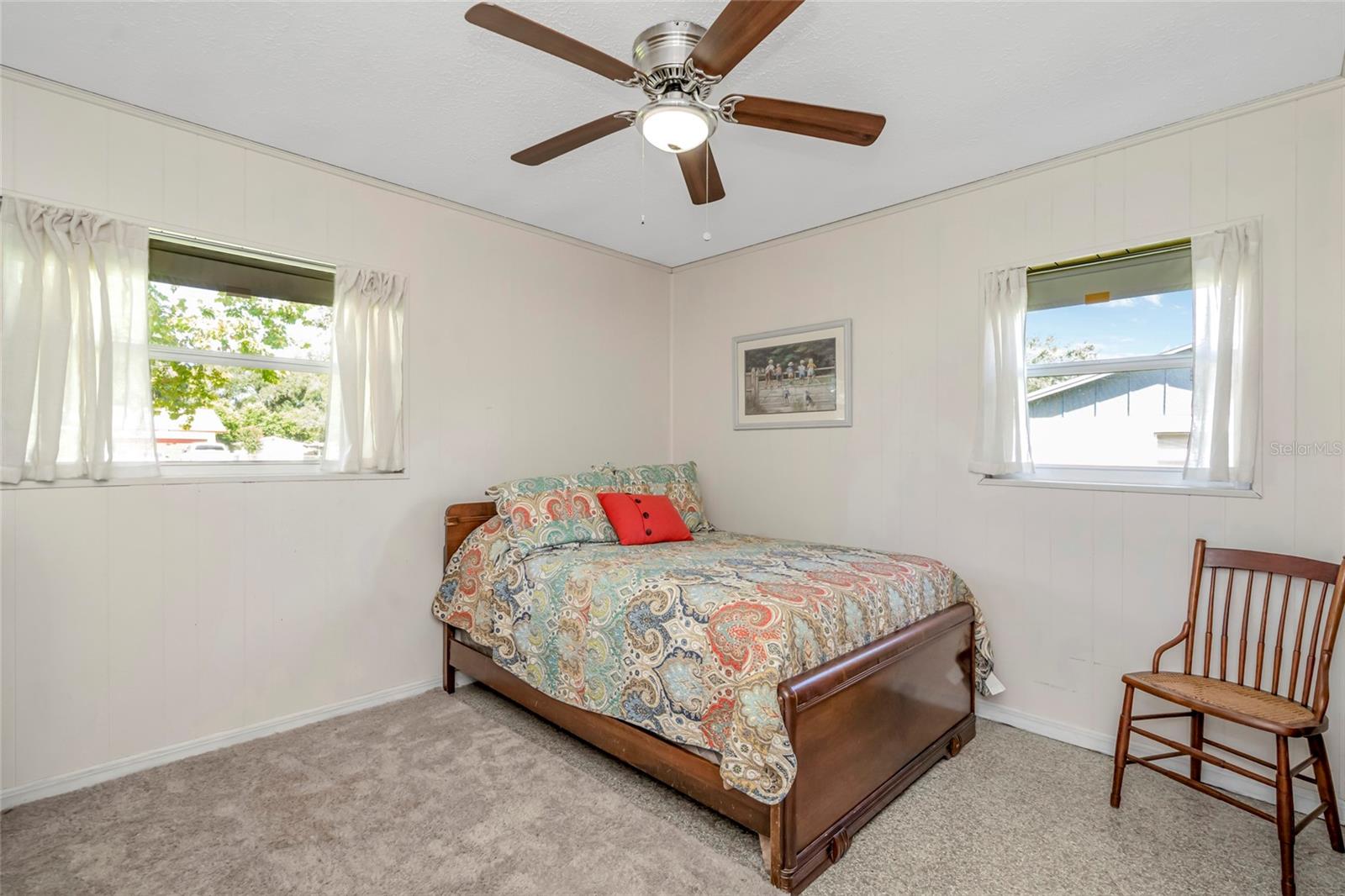 12212 Floral Ln Property Photo 17