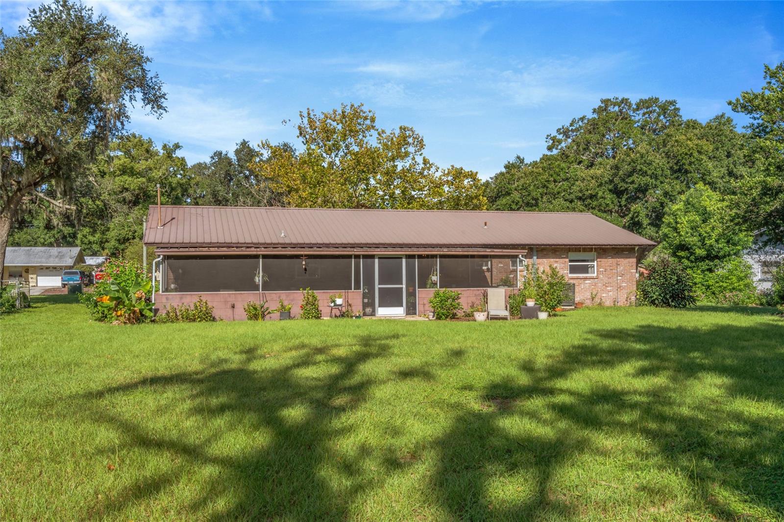 12212 Floral Ln Property Photo 30