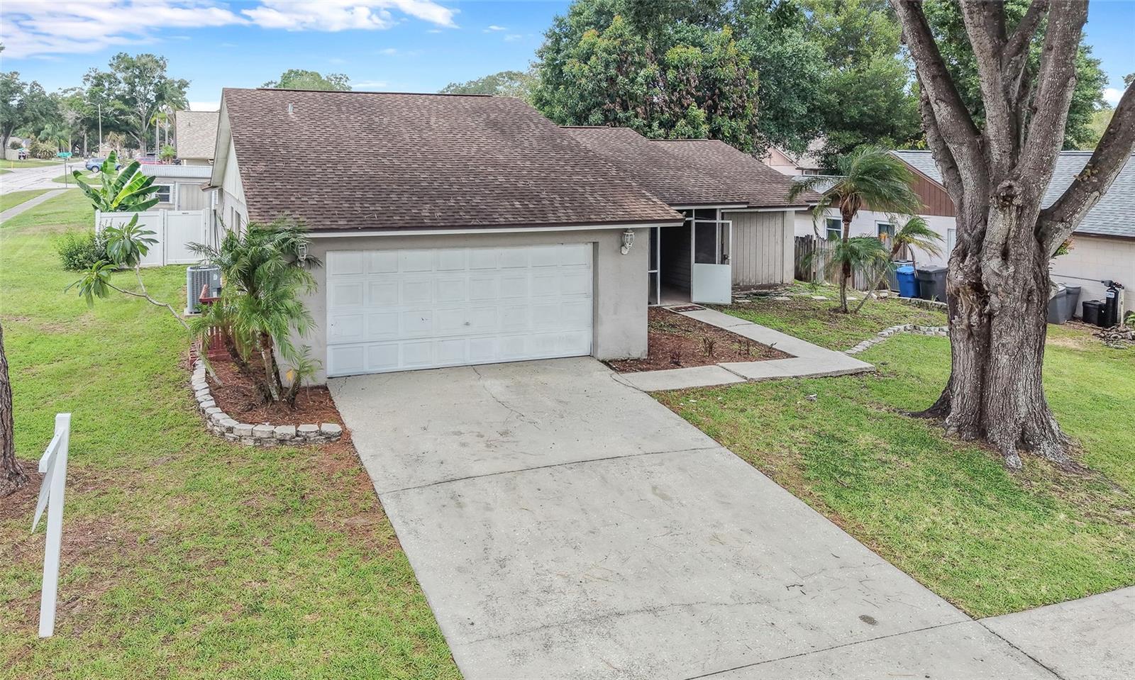 1702 Southwind Dr Property Photo 2
