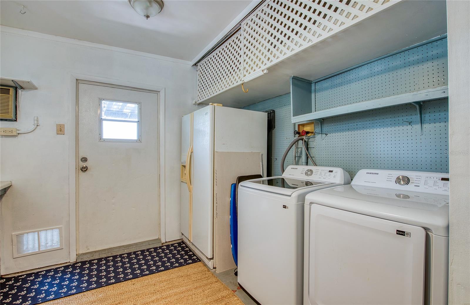 480 Trout Ln Property Photo 38