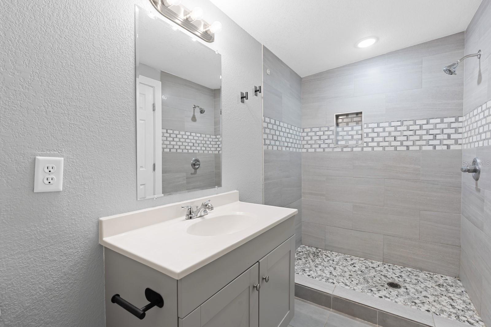 12616 Thonotosassa Rd Property Photo 23