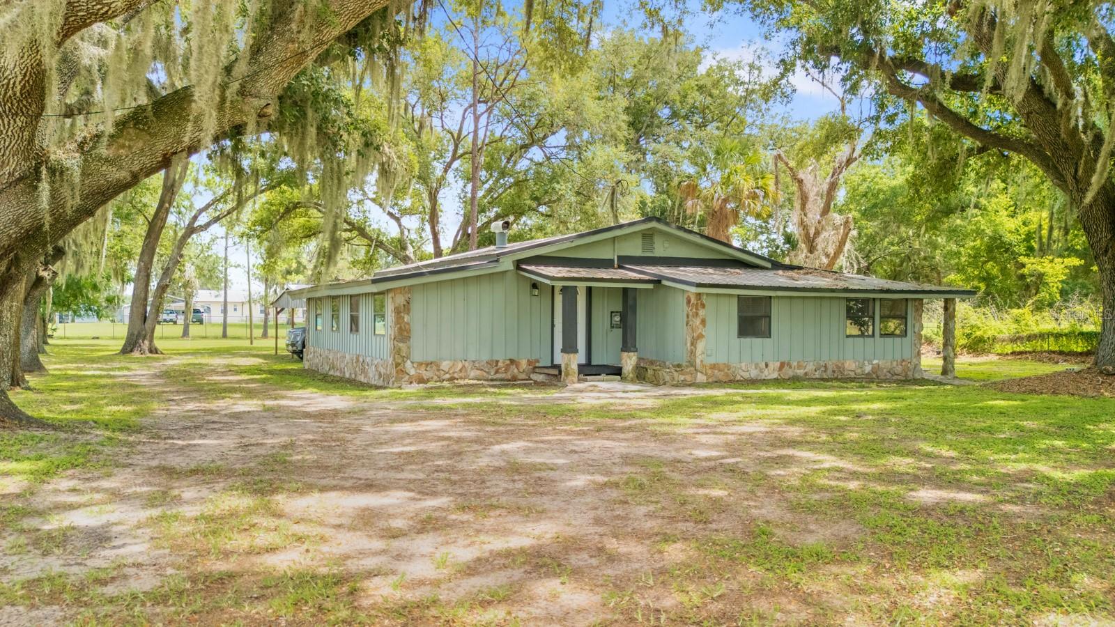 12616 Thonotosassa Rd Property Photo 32