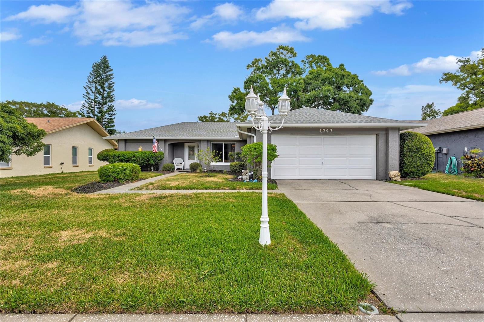 1743 MACDONNELL DR Property Photo 1