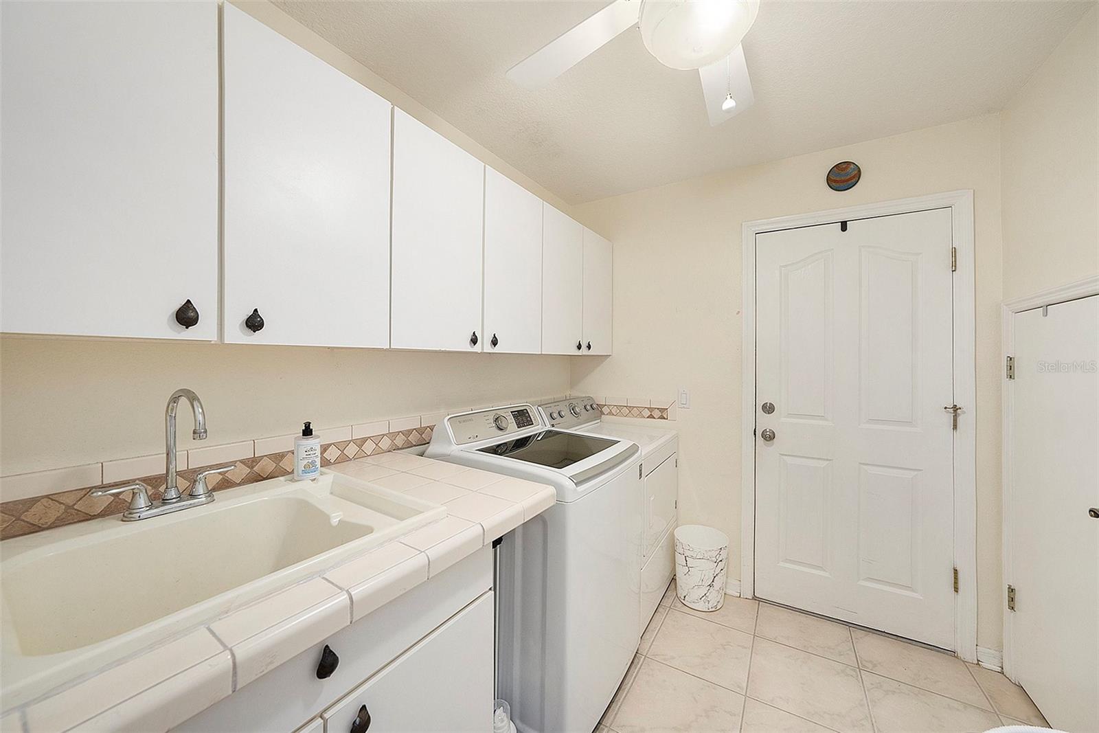 8507 Portage Ave Property Photo 29