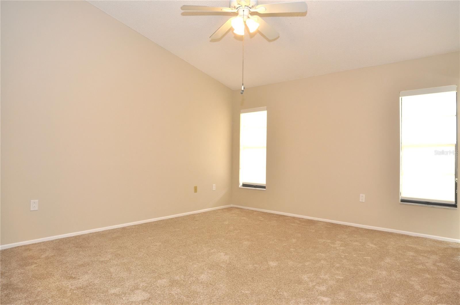 5565 Salem Square Dr N Property Photo 35