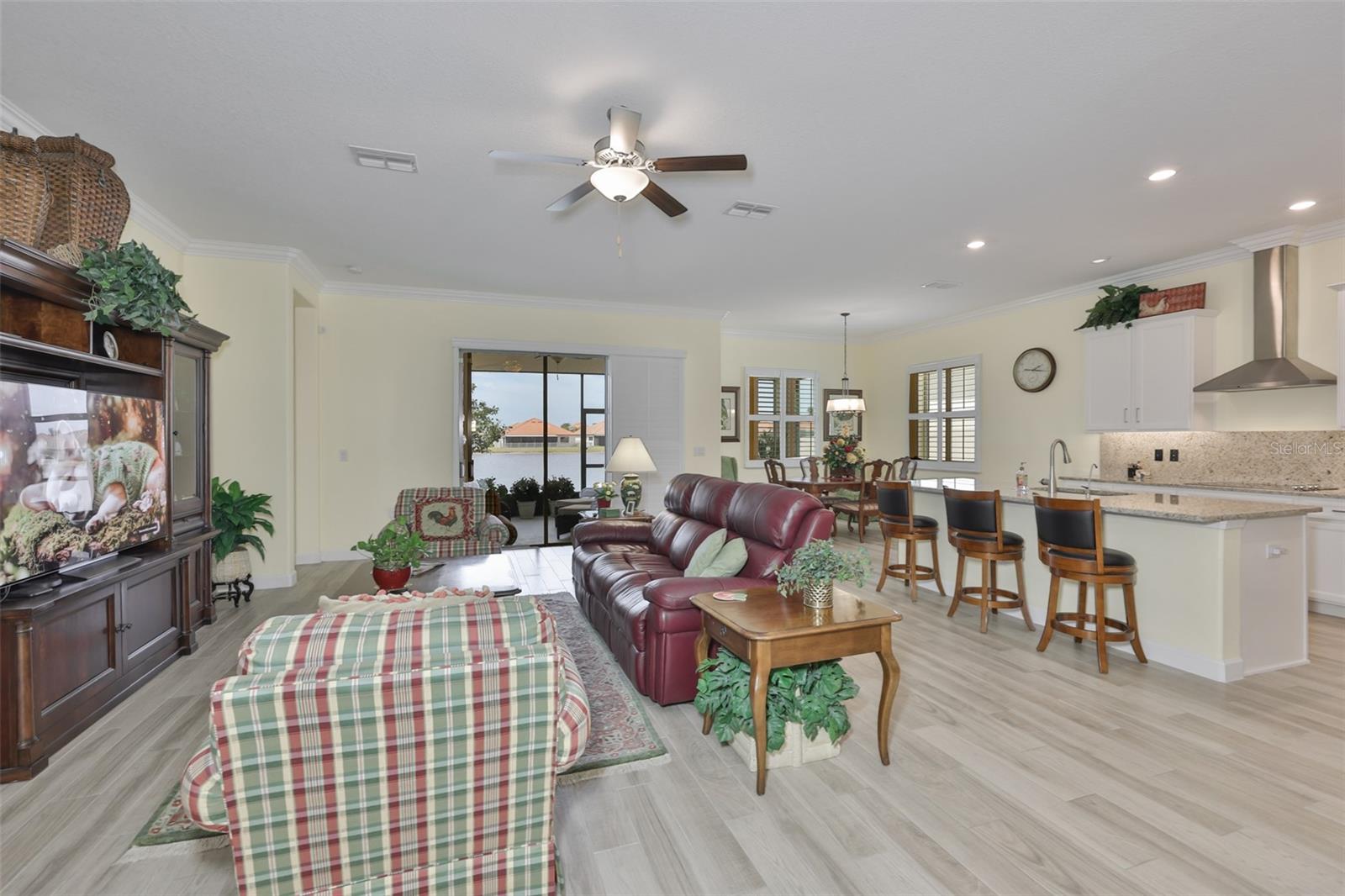 16955 Scuba Crest St Property Photo 5