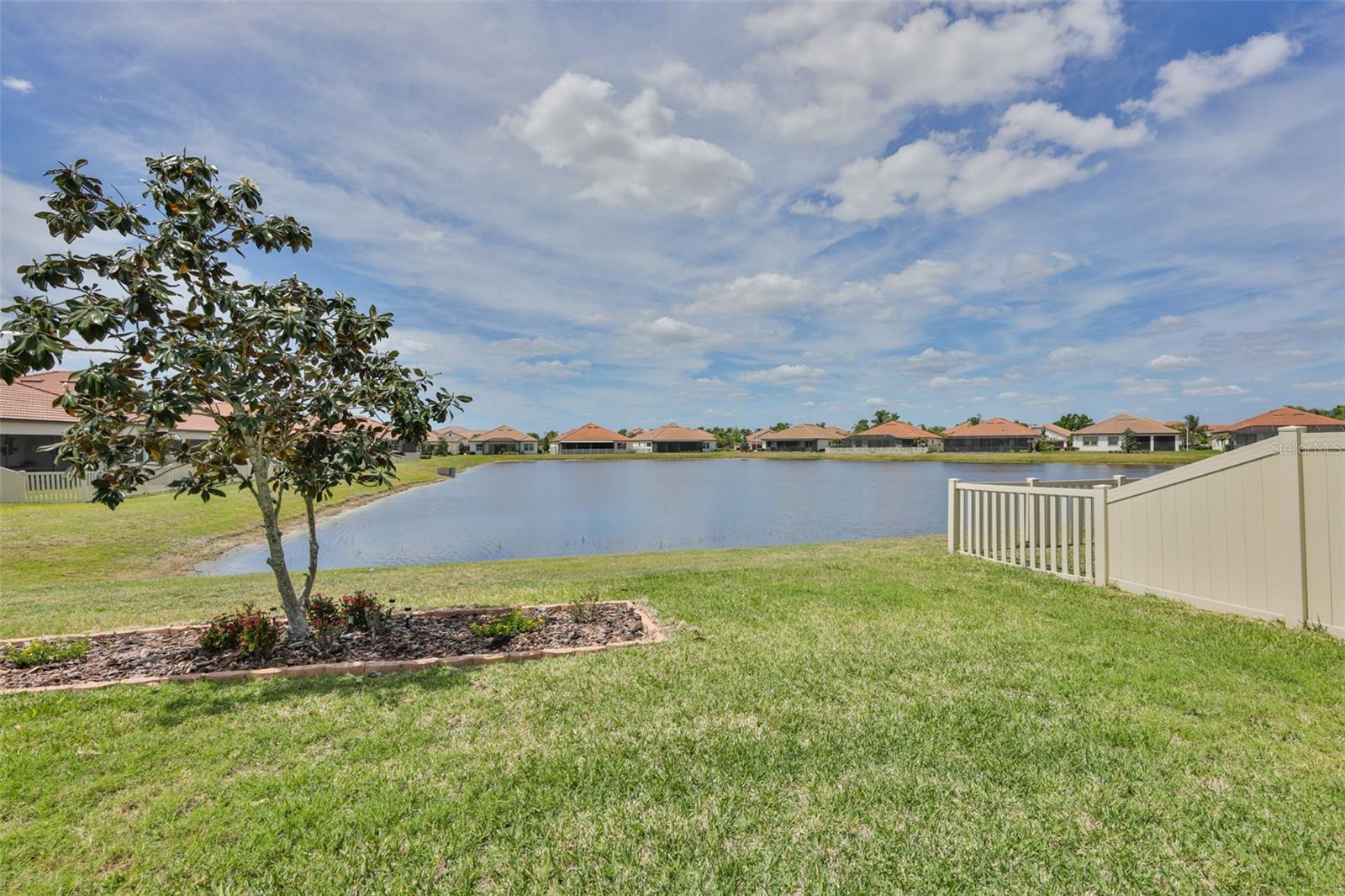16955 Scuba Crest St Property Photo 32