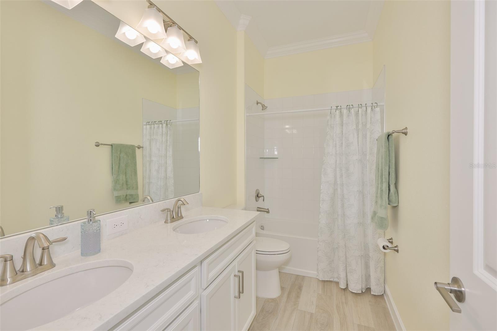 16955 Scuba Crest St Property Photo 36