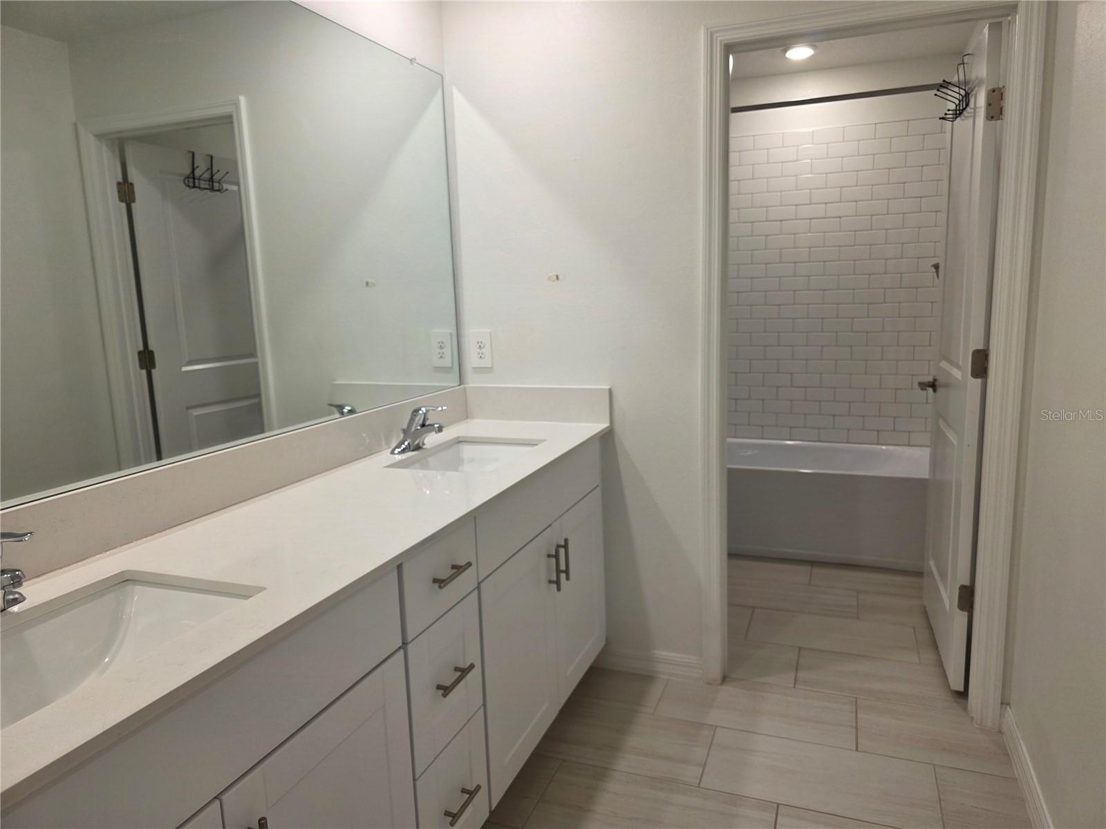 12588 Timber Moss Ln Property Photo 14