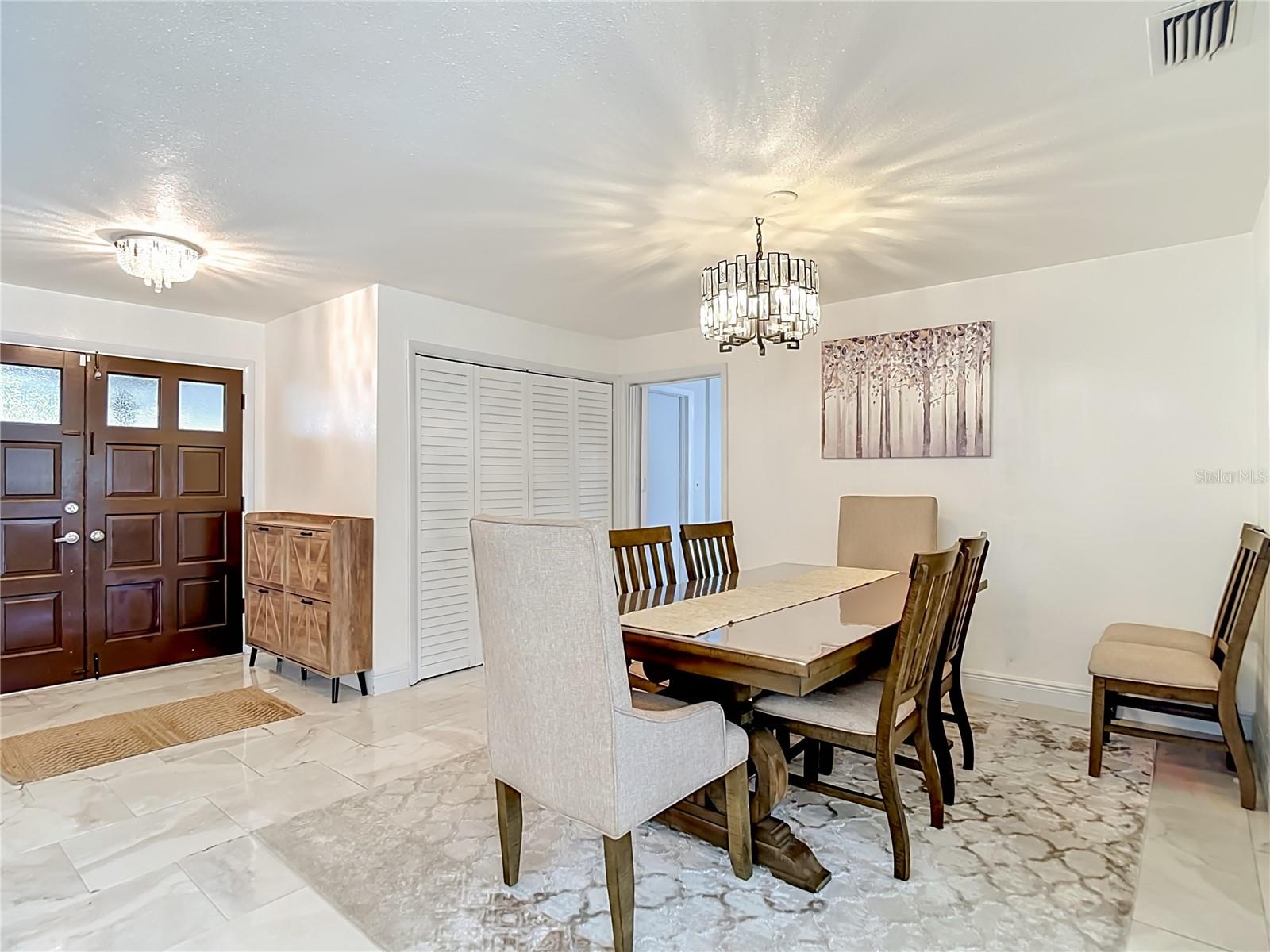 5126 Rolling Hills Ct Property Photo 7